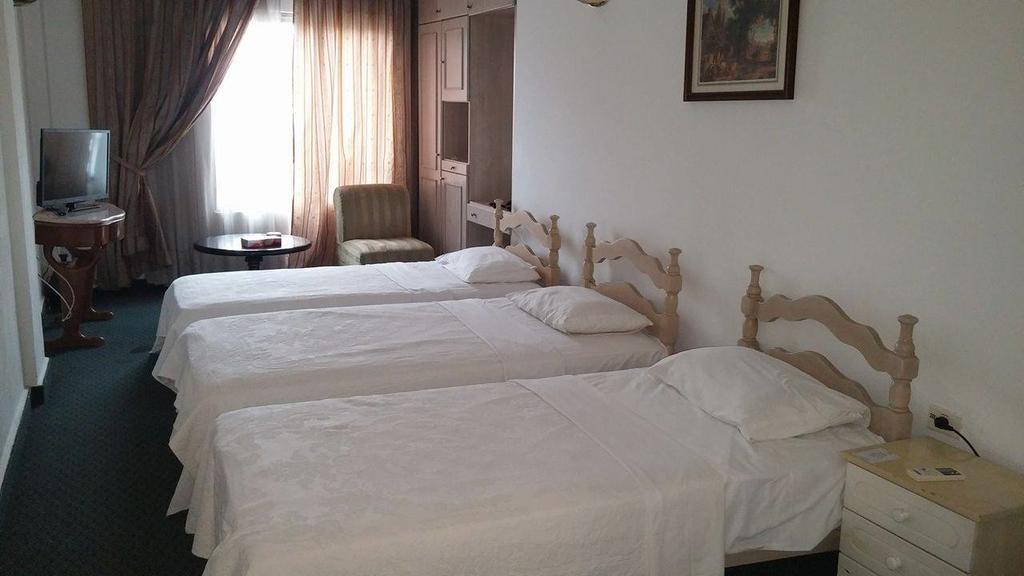 Arcada Marina Hotel 朱尼耶 外观 照片